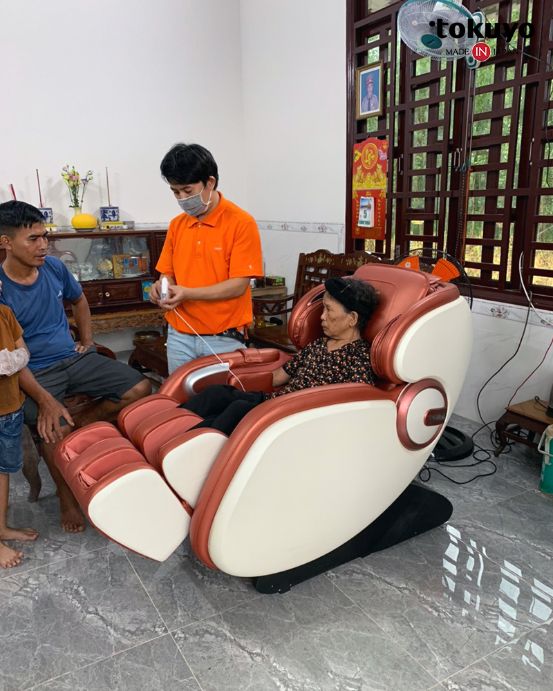 ghế massage cho người cao tuổialigncenter